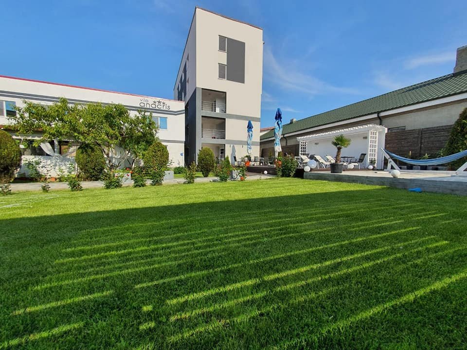 Anacris Guesthouse CM 1