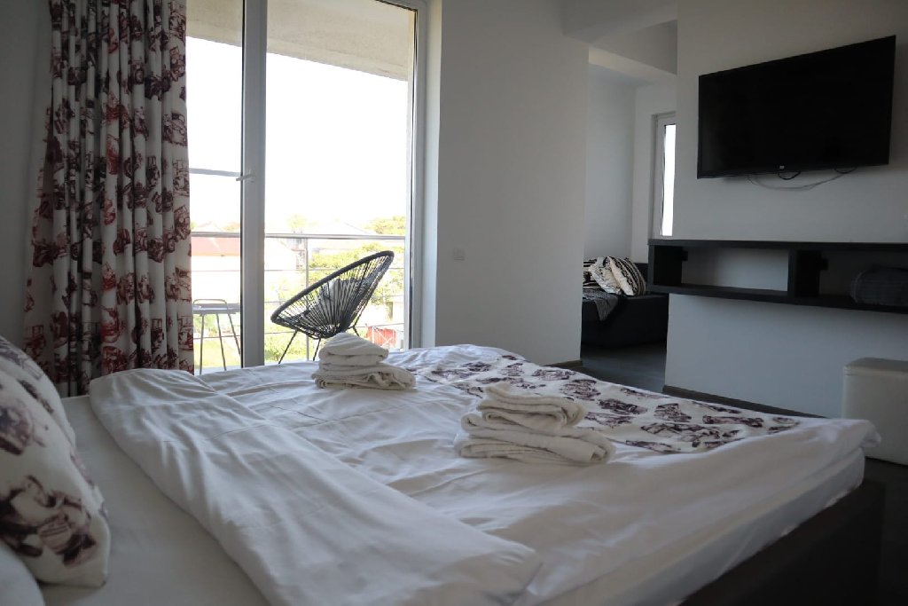 Anacris Guesthouse CM 7