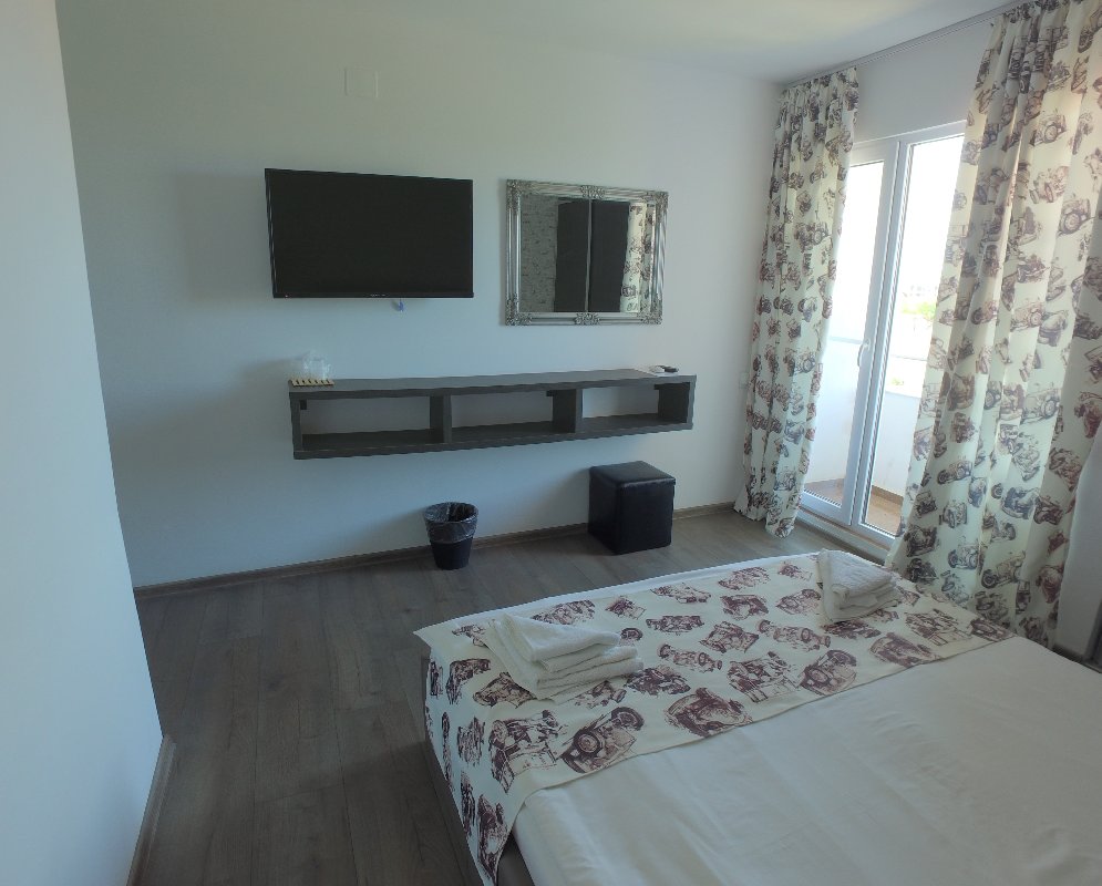 Anacris Guesthouse CM 9