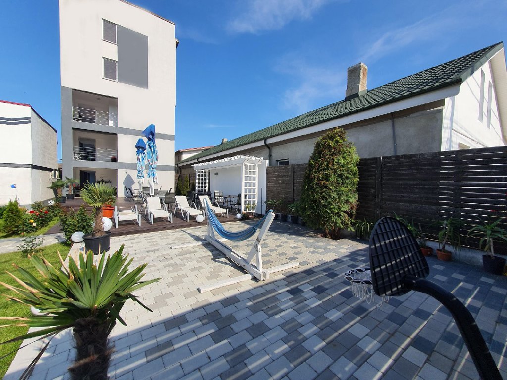 Anacris Guesthouse CM 14