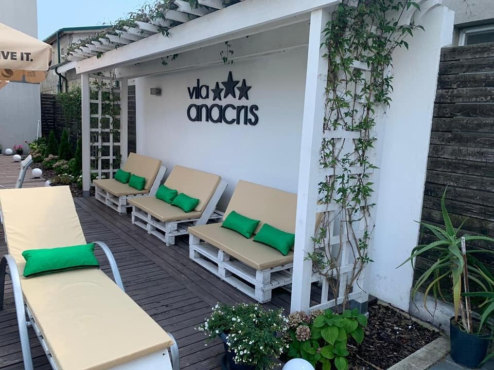 Anacris Guesthouse CM 15