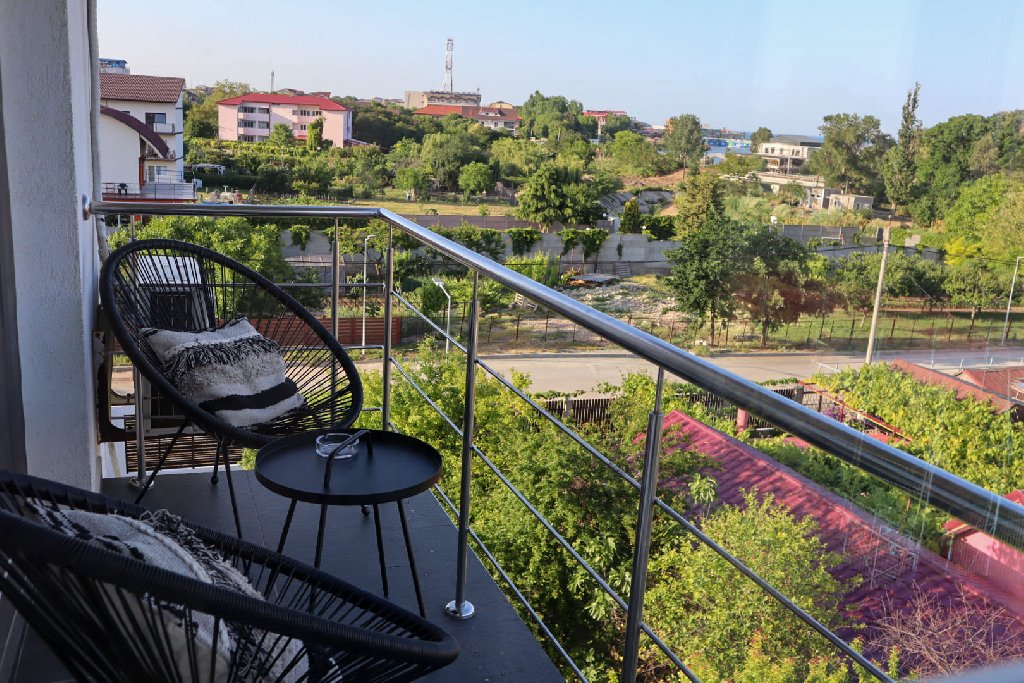 Anacris Guesthouse CM 13