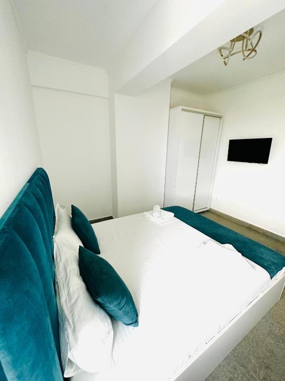 JOLIE Studios and Apartments CM 33