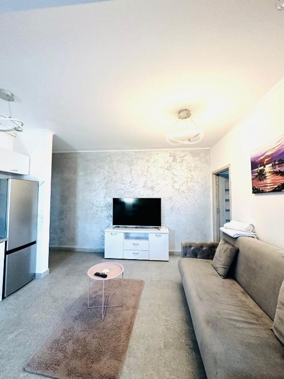 JOLIE Studios and Apartments CM 35