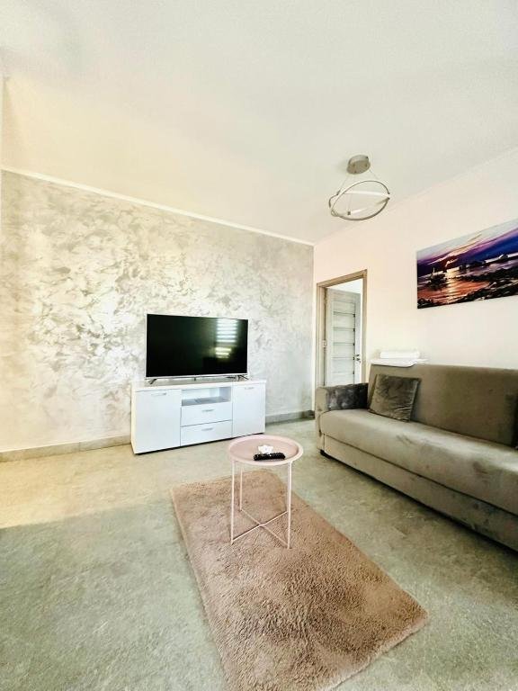 JOLIE Studios and Apartments CM 47