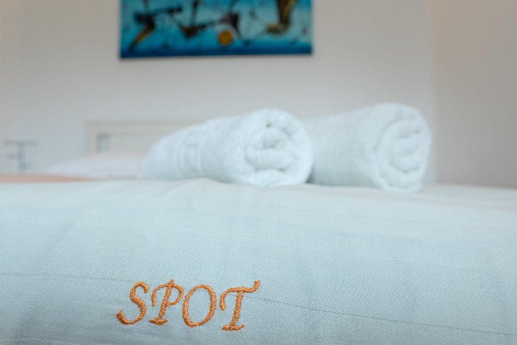 Vila SPOT CM 19