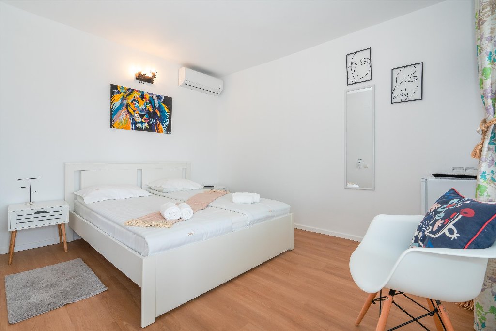Vila SPOT CM 27