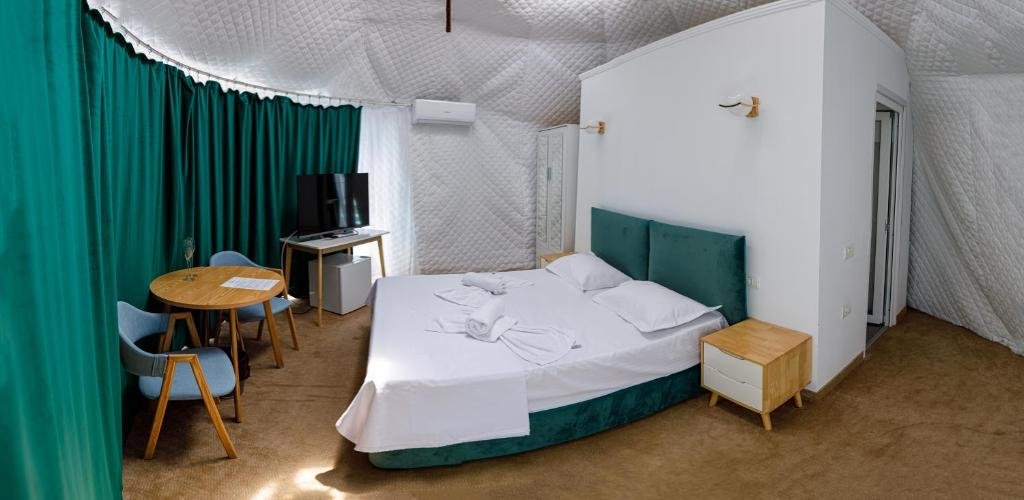 GLAMPING BY THE SEA CM 7