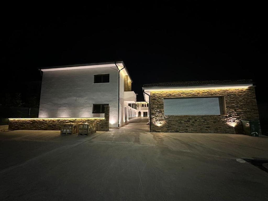 Selora Vama Veche CM 3