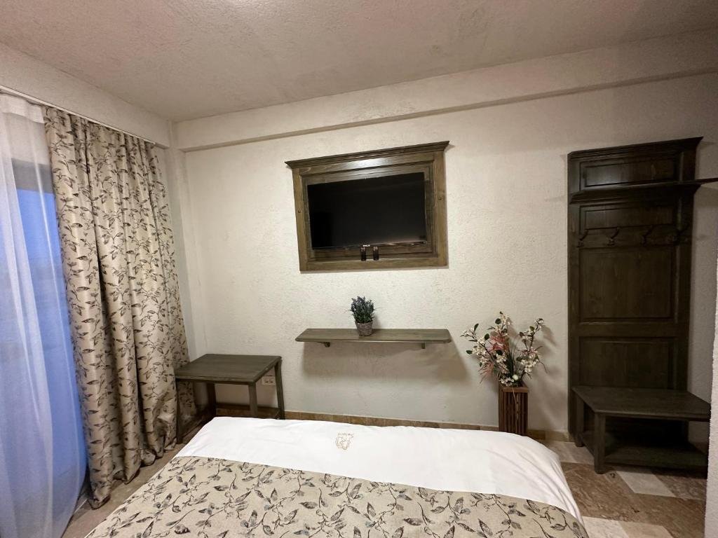Selora Vama Veche CM 10
