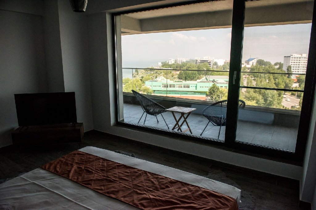 Diamond View Apartments CM 6