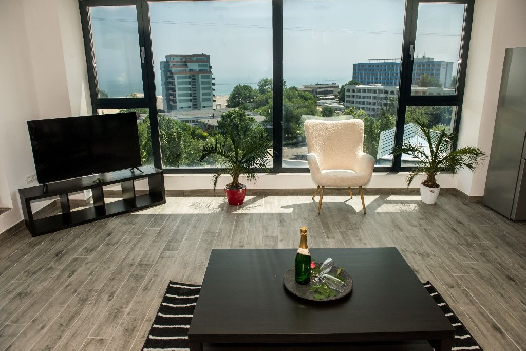 Diamond View Apartments CM 9