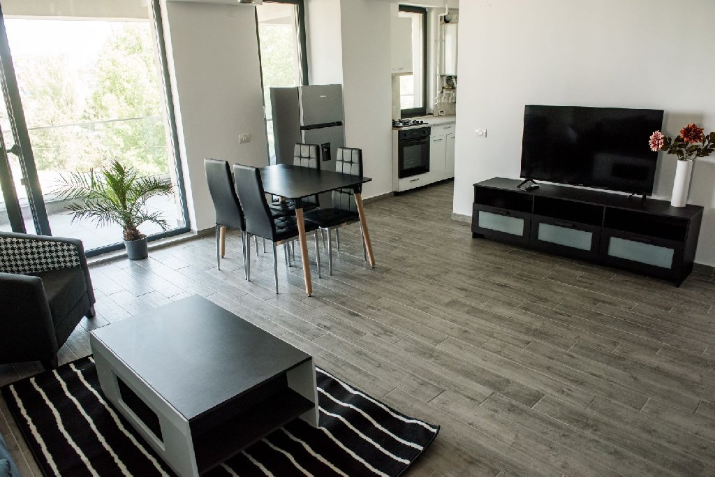 Diamond View Apartments CM 21