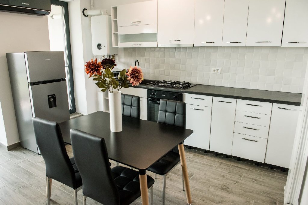 Diamond View Apartments CM 24