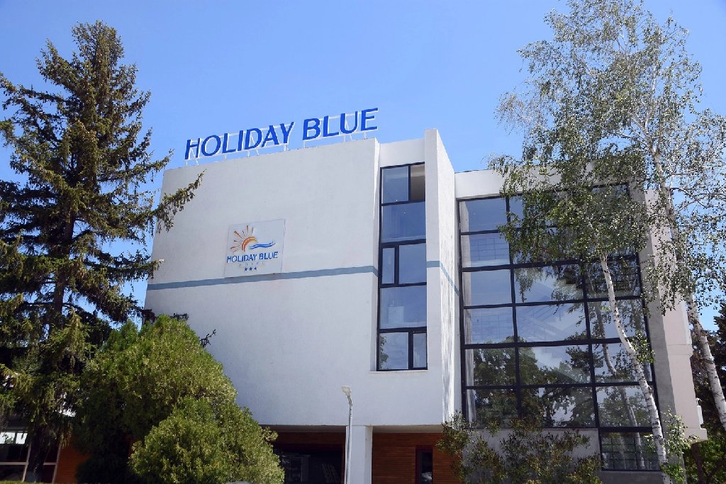Holiday Blue CM 1