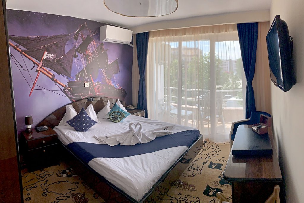 PIRATES RESORT CM 14