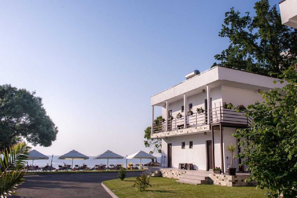 Bungalowuri LA MARE CM 5