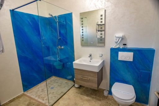 Camere de Inchiriat Blue Border CM 12