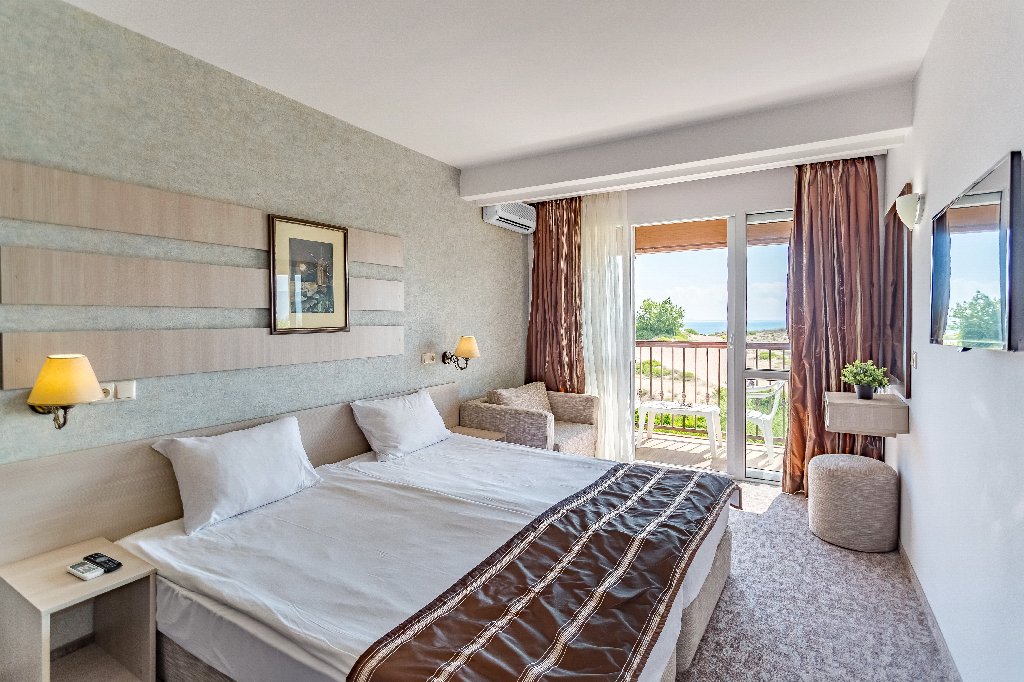 IMPERIAL RESORT 7