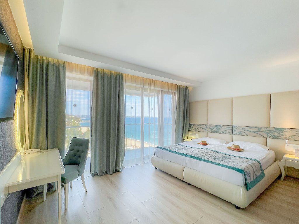 GRIFID METROPOL ( Adults only) 9