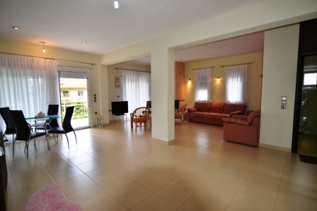 VILA ALEKOS 4