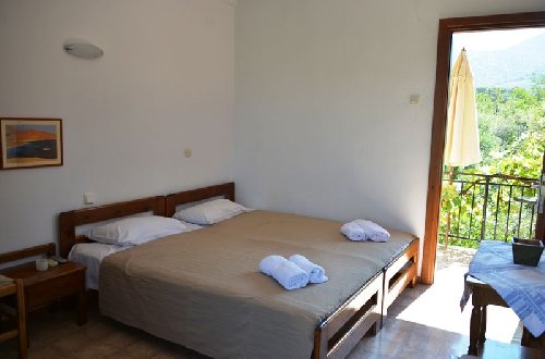 ARGIRO STUDIOS SKALA RAXONI 6