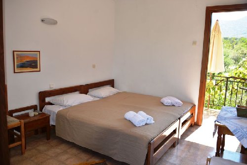 ARGIRO STUDIOS SKALA RAXONI 7