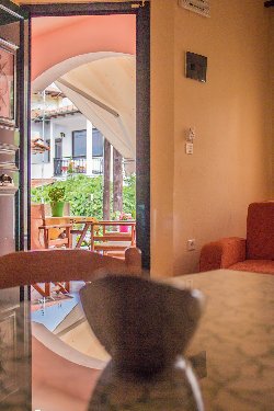ARION APARTMENTS  SKALA POTAMIA 9