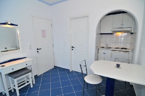 ATHINA STUDIOS GOLDEN BEACH 5