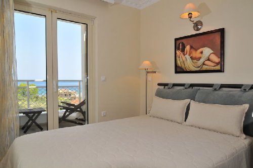 ATHINA STUDIOS GOLDEN BEACH 8