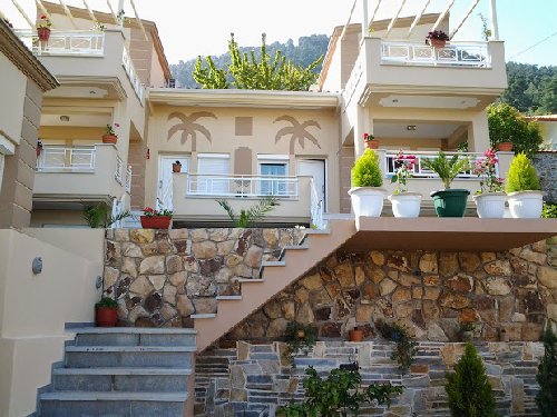 FINIKAS MESONETTE GOLDEN BEACH 1