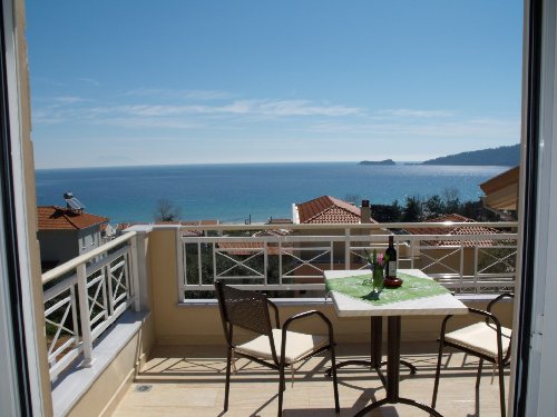 FINIKAS MESONETTE GOLDEN BEACH 8