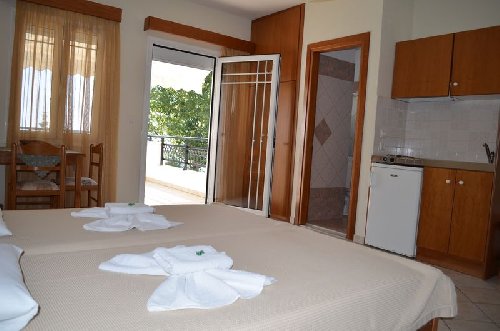 FOTINI BEACH STUDIOS GOLDEN BEACH 4