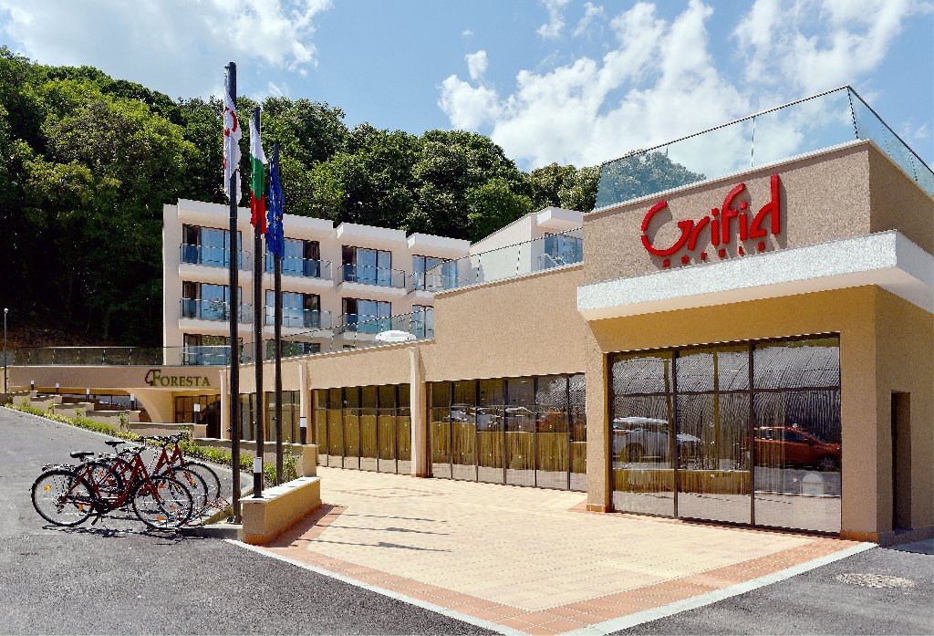 GRIFID FORESTA ( Adults only) 4