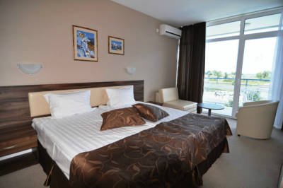 REGATA PALACE 4
