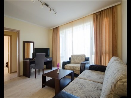 ROME PALACE DELUXE 3