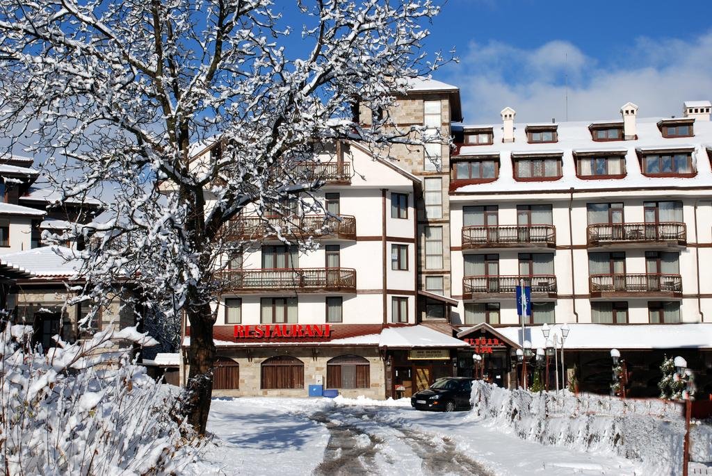 Royal Grand Hotel  SPA (Kavarna) 4*