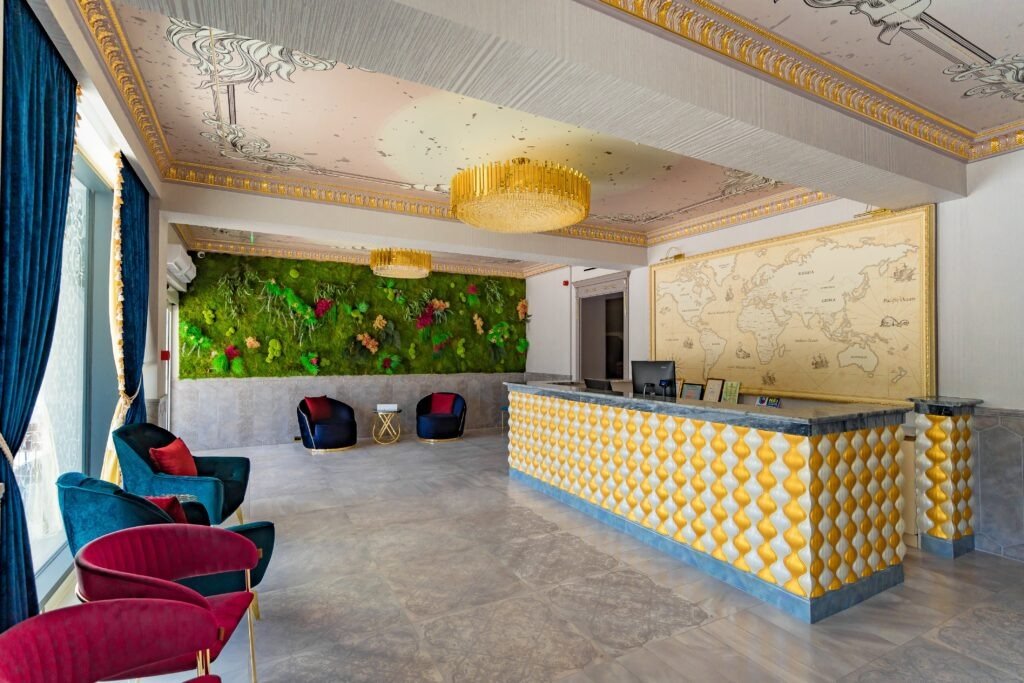 W REGAL BOUTIQUE HOTEL AND SPA CM 3