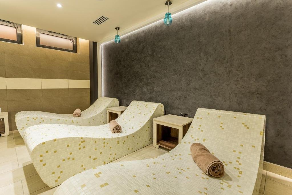 SPLENDID HOTEL SPA - ADULTS ONLY CM 9