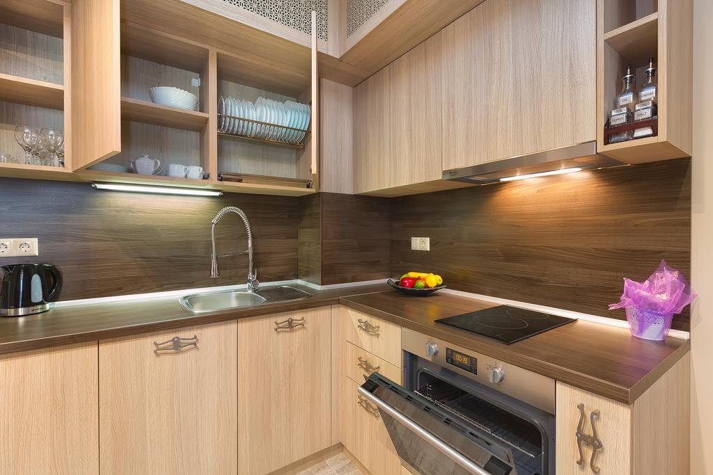 ARGISHT PARTEZ APARTMENT COMPLEX 8