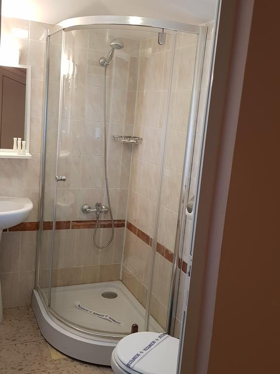 JAKUZZI 5