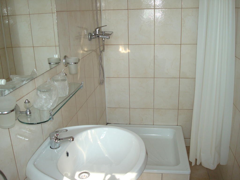 MERIDIAN 7
