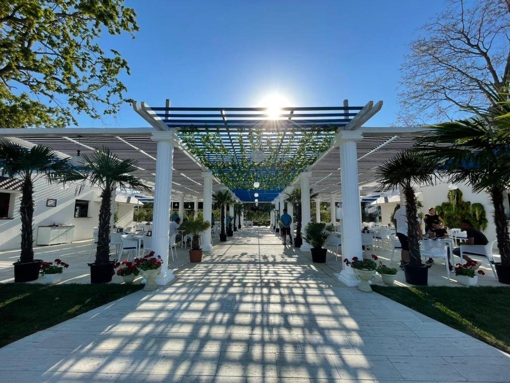 GRAND HOTEL CARAIMAN 9