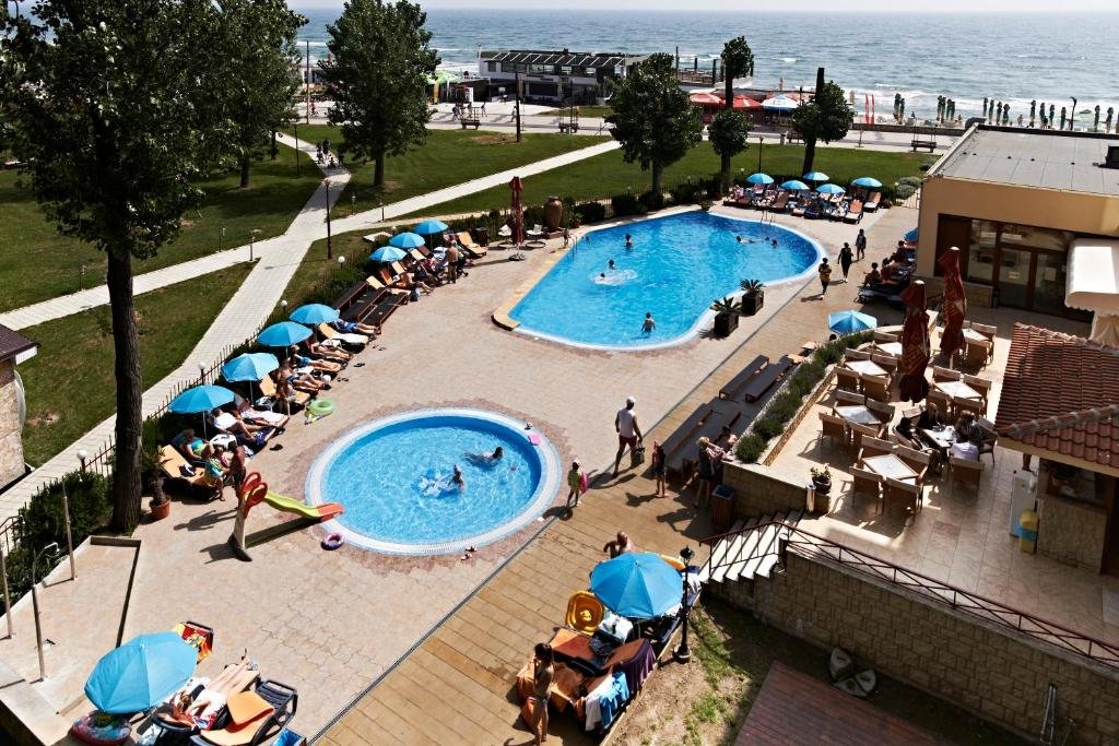 MODERN All Inclusive 2