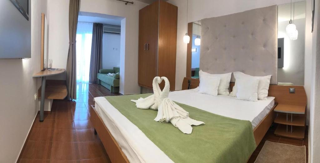 MODERN All Inclusive 4