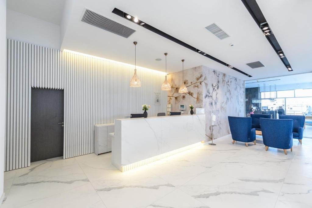 MIRAGE BEACH SPA 4