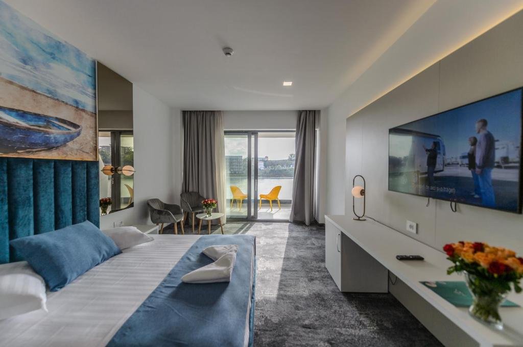 MIRAGE BEACH SPA 15