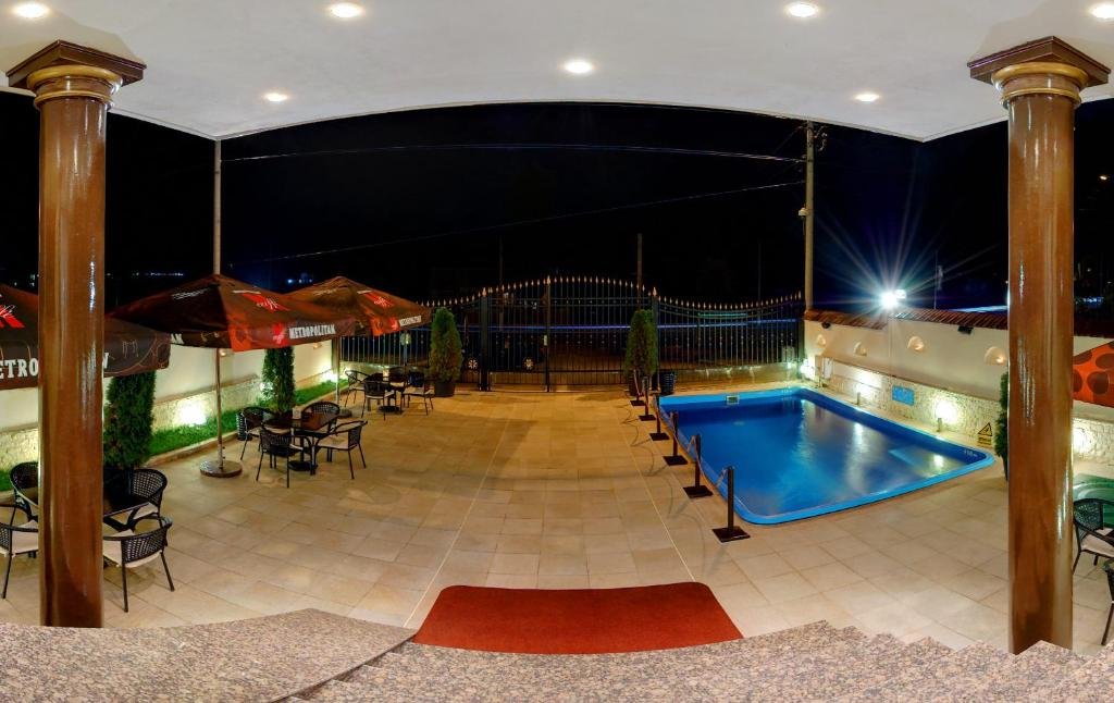 PENSIUNEA SIERA 8