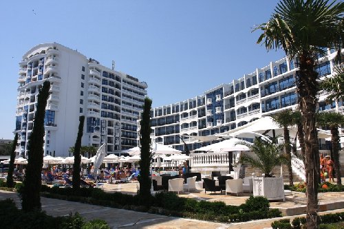 CHAIKA BEACH COMPLEX 4